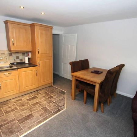 Top Floor Character Apartment In The Heart Of The City Centre 切斯特 外观 照片